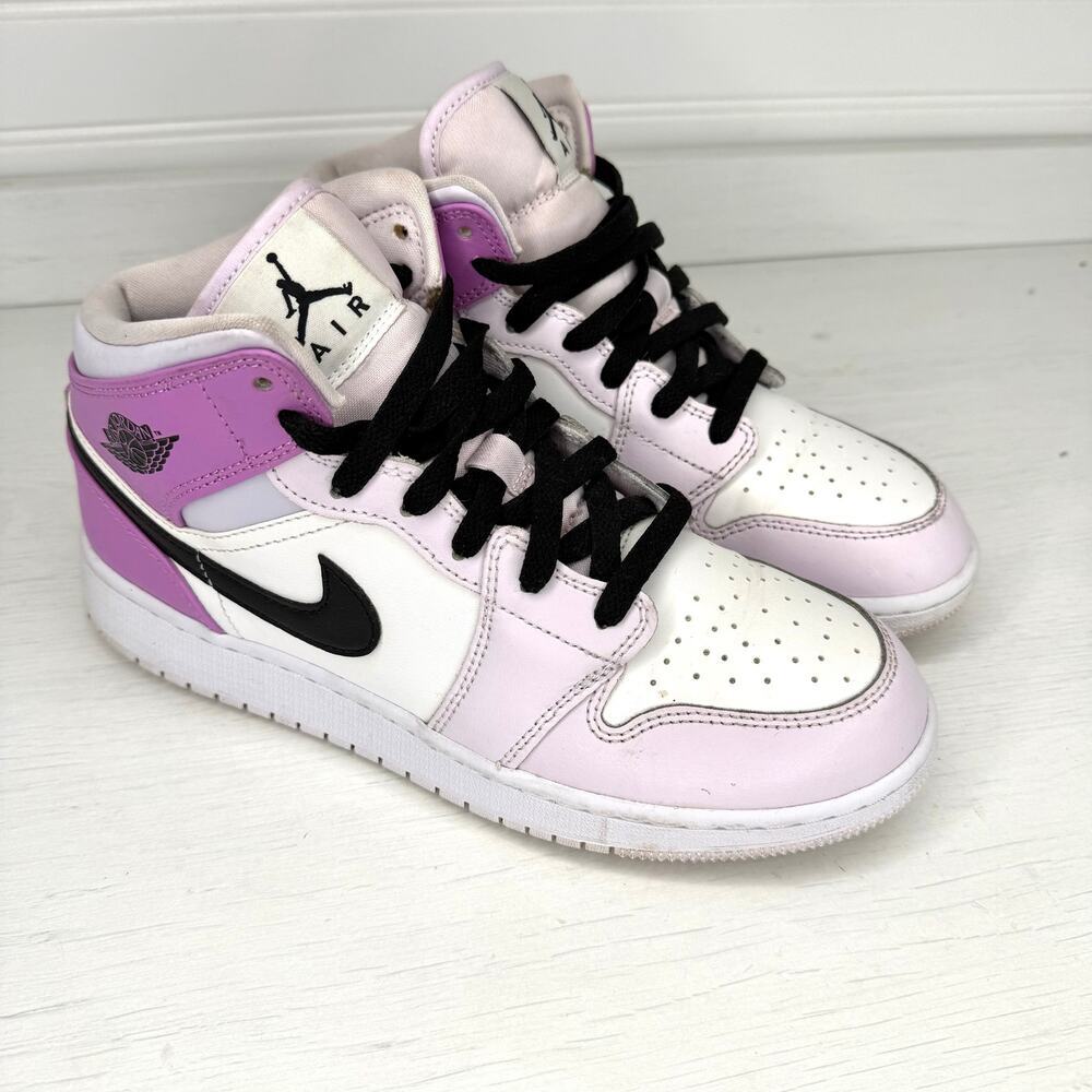 Nike Air Jordan 1 Mid Pink White Black Women's Size 8 (GS 6.5Y) DQ8423-501 - Picture 3 of 6